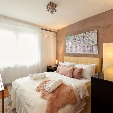 New - Elegant Duplex With Amazing View & Balcony - Homey Residence Бухарест Экстерьер фото