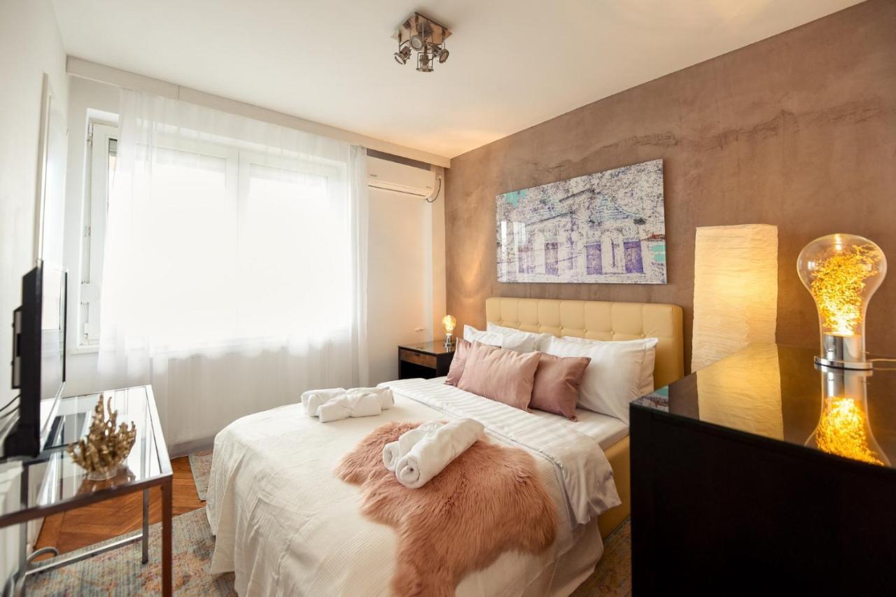New - Elegant Duplex With Amazing View & Balcony - Homey Residence Бухарест Экстерьер фото