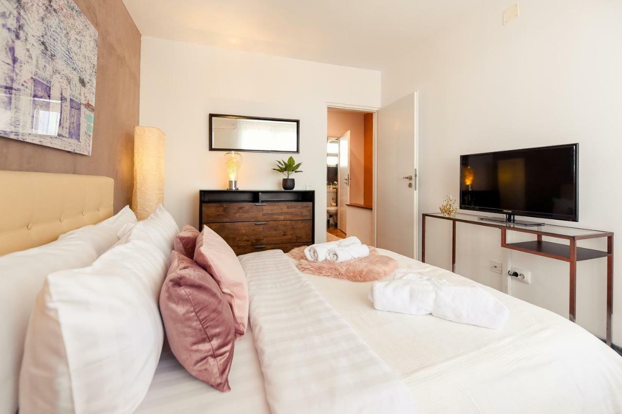 New - Elegant Duplex With Amazing View & Balcony - Homey Residence Бухарест Экстерьер фото